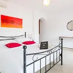 La Casa Hotel